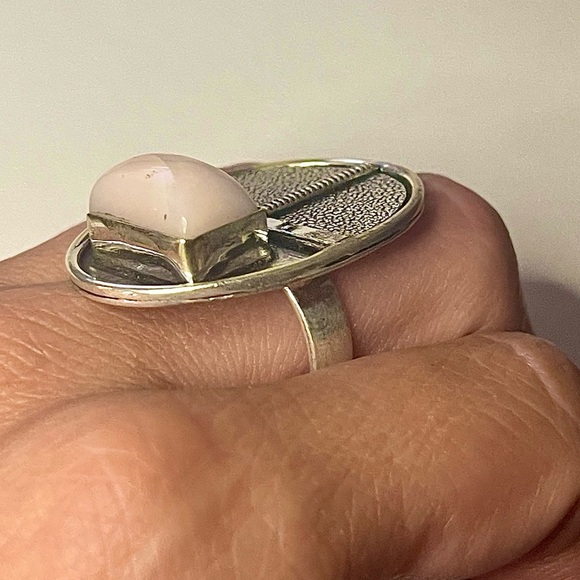 New Artisan Pink Opal Gemstone 925 Sterling Silver Tribal Shield Ring Size: 7.25 - Picture 9 of 17